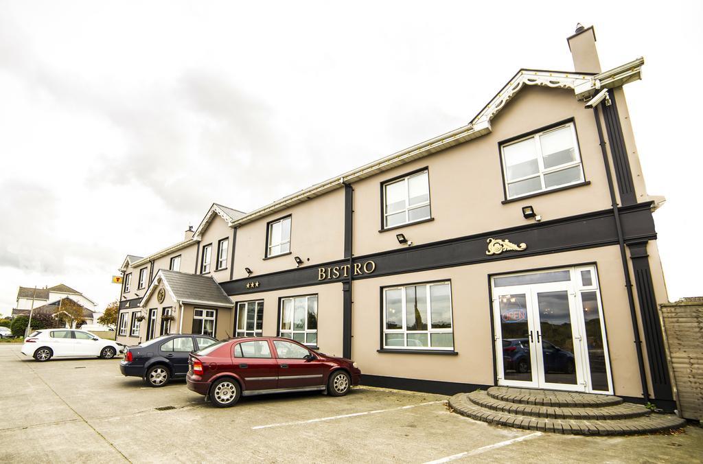 The Frontier Hotel Bridgend Экстерьер фото
