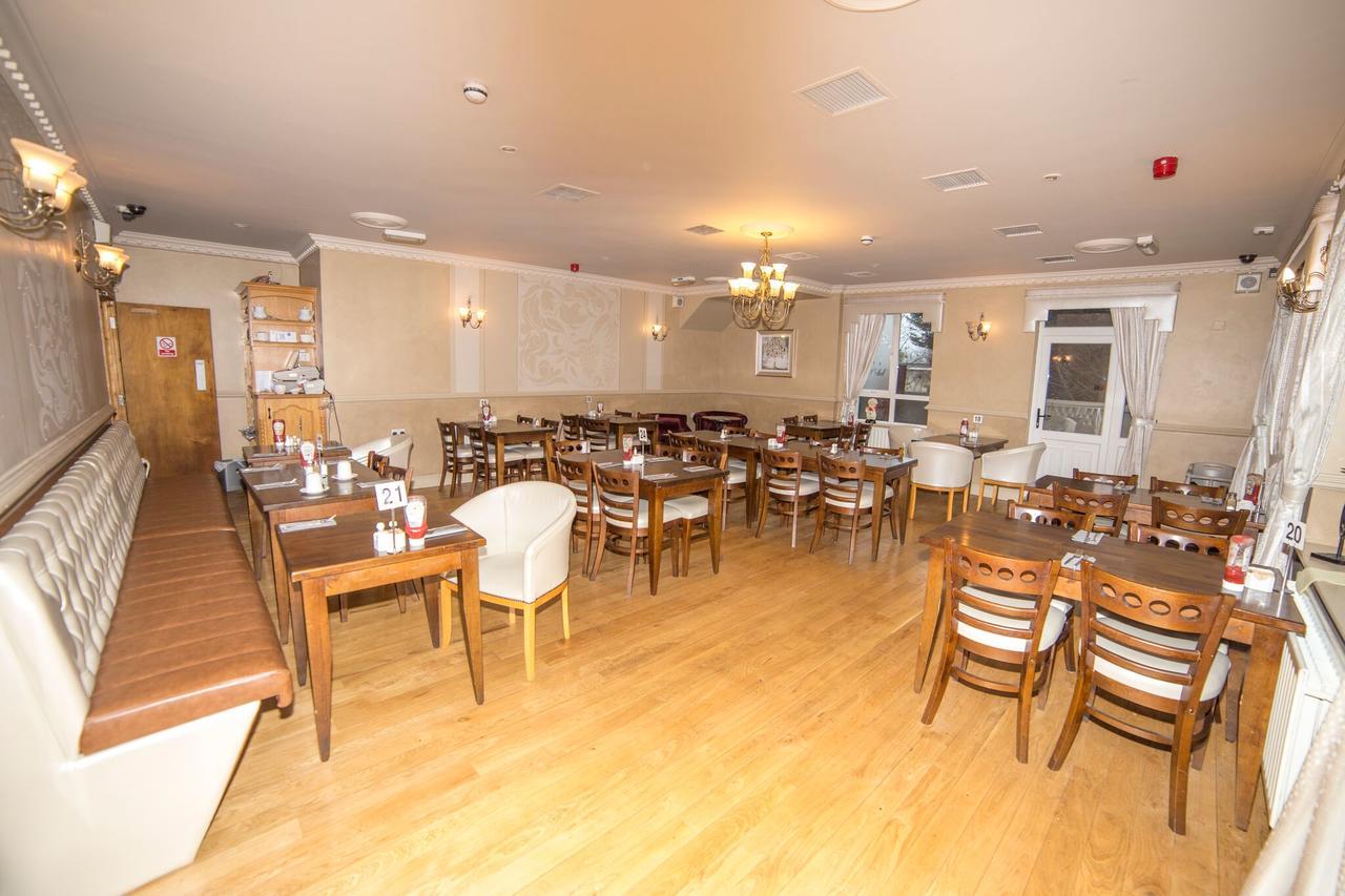 The Frontier Hotel Bridgend Экстерьер фото