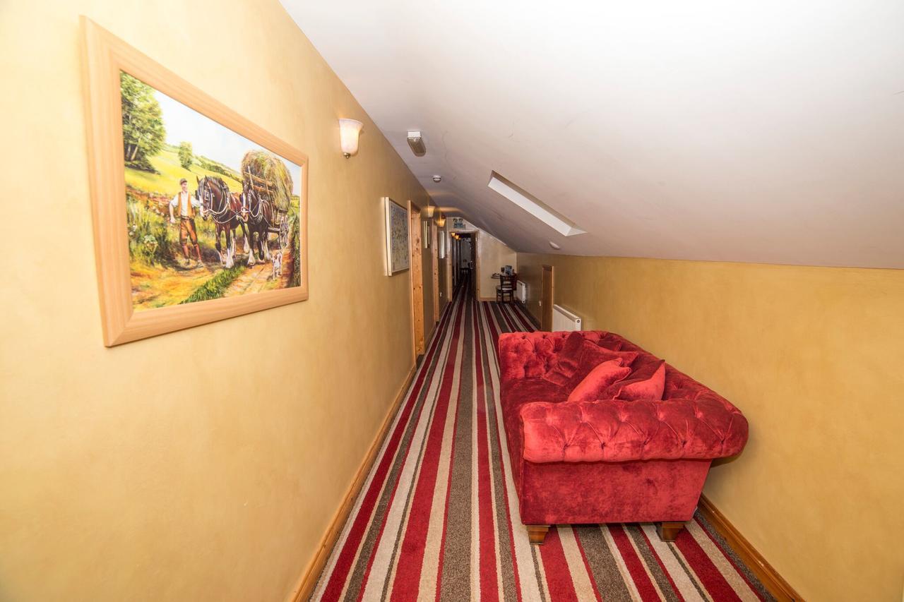 The Frontier Hotel Bridgend Экстерьер фото
